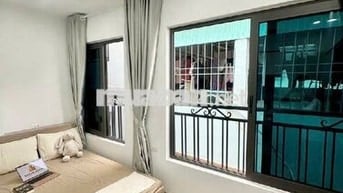 PHỐ HOA BẰNG - XÂY MỚI THANG MÁY - 10 PHÒNG THUÊ - GPXD PHÒNG CHÁY ĐỦ