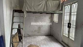 HÀNG HIẾM! Bán nhà 27m2, HẺM XE TẢI TẬN CỬA, trung tâm Q10.