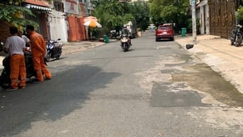 Hẻm 8m đường 449 Sư Vạn Hạnh, P12, Q10. 