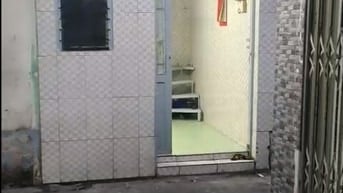 Bán nhà nhỏ Giá Rẻ hẽm Lê Trực .