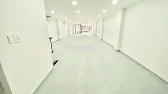 Văn phòng 150m2 Vị trí vàng gần ngay sân bay