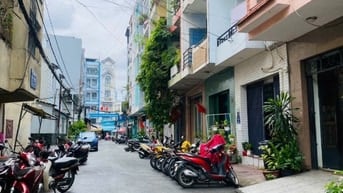 Bán nhà MT 4 Tầng khu Phan Xích Long 4 x 17m, giá 15,7 tỷ