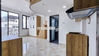 Căn hộ mới xây ngay ngã 4 Bốn Xã - Duplex bancol, full nội thất + mgr