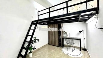 Cho thuê căn hộ năm ngay đường Huỳnh Tấn Phát.