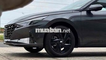 Hyundai Elantra 2025 1.6 AT Đặc biệt - 900 km