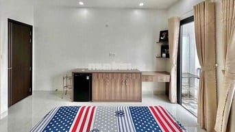 • Đối Tác CĂN HỘ BAN CÔNG FULL NỘI THẤT DIỆN TÍCH RỘNG NẰM GẦN DH VH