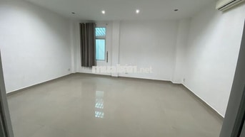 Cho thuê nhà 214 Hoàng Hoa Thám -Q.tân Bình 6x26m Hầm 7 tầng Giá 130tr