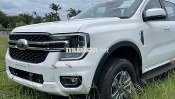 Ford Ranger đủ màu giao ngay giá siêu tốt