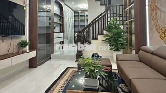 Đông Ngạc - Lô góc, ô tô ngủ trong nhà, ngõ thông ô tô tránh.