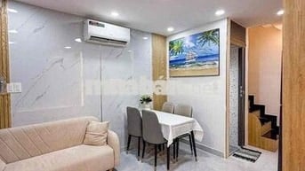 Bán Nhà Trường Sa Q3, 60m2(5x12) 5 Tầng, 5PN 5WC Full NT, Giá Mềm.