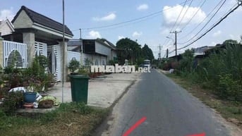 Chính chủ cần bán gấp lô đất thổ cư mặt tiền đường nhựa :