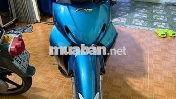 nhà trật cần ra đi em nó?