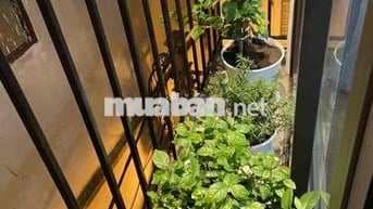 STUDIO FULL ĐỒ CỰC XINH Ở QUẬN TÂY HỒ - TÔ NGỌC VÂN