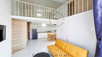 CĂN HỘ CAO CẤP BAN CÔNG GÁC CAO gần CRESCENT MALL QUẬN 7