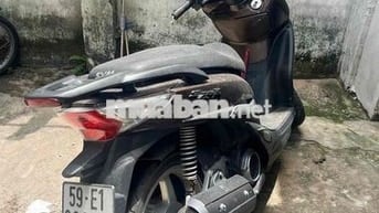 Xe tay ga Shark 2011