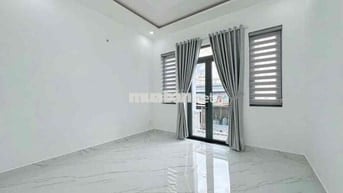 Nhà 2 Tầng , 110m2 , 3 PN, Ngang 5,5mx20m , Huỳnh Tấn Phát , chỉ 5Tyx