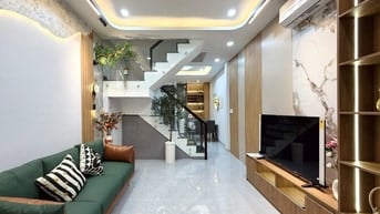 Nhà Nguyễn Khắc Nhu – Quận 1, trung tâm thành phố – ở hoặc cho thuê đề