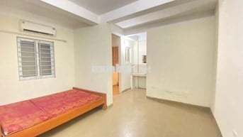 Cho thuê phòng Đh Luật, Ngoại giao