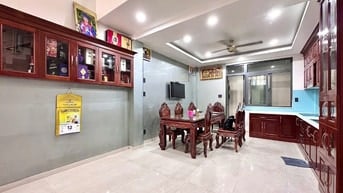 Bán nhà hẻm xe hơi 6m,  gần Lê Văn Sỹ và Phạm Văn Hai