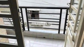 Nhà 1 trệt 2 lầu 2PN góc 2 mặt tiền hẻm xe hơi gần Phạm Văn Đồng