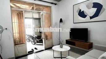 NHÀ CHO THUÊ 3PN GẦN PHẠM VĂN ĐỒNG