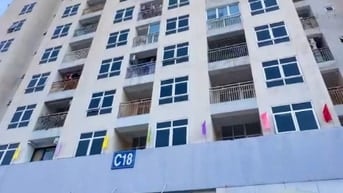 Chính chủ cần bán căn hộ C18 Lạc Long Quân 3Pn-2Wc giá 9 tỷ