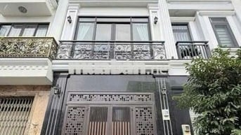 NHÀ ĐẸP MỚI CHO THUÊ - 132B Bàu Cát 1, P12, TB- DT 4.5x20, 3 lầu