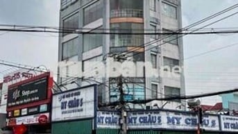 cho thuê 5 tầng trên có thang máy góc 2 mặt tiền khu kd sầm uất