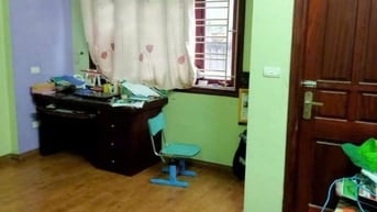 Cho thuê nhà ngõ 124 Âu Cơ gần trường mầm non Tứ Liên 