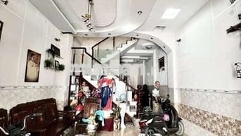 BÁN NHÀ HXH, NHÀ NGANG 4.5M CHỦ XÂY 3TẦNG, KHU AN NINH GẦN AEON MALL