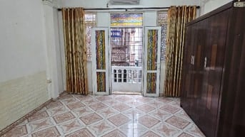Cho thuê nhà Riêng 30m x 4T ở Gần Phố Bạch Mai - HBT
