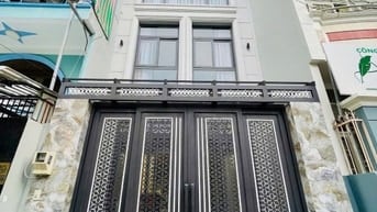 Giá 2tỷ390 bao sang tên ngay Cô Giang, Phú Nhuận đối diện chợ - 48m2 