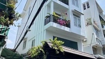 BÁN NHÀ CĂN GÓC 3 MẶT TIỀN HẺM XE HƠI PHÚ NHUẬN