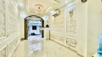 HẺM XE HƠI CÁCH 50M MẶT TIỀN - TRUNG TÂM QUẬN 10 - PHONG CÁCH CHÂU ÂU
