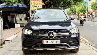 GLC 300 2021 odo 6,6v giá 1 tỷ 530