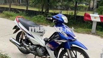 Axelo máy nguyên zin chưa đung tới giấy tờ hợp lệ