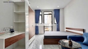 CĂN HỘ BAN CÔNG CỬA SỔ LỚN_GẦN PHAN ĐĂNG LƯU_GIÁP Q1 PHÚ NHUẬN