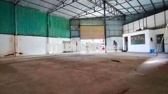 Xưởng Dĩ An gần SG 300m đường cont sẵn văn phòng làm việc