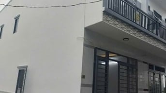 nhà góc 2 mặt tiền gần chợ mỹ hạnh – giá tốt 690tr  – dọn vào ở ngay  