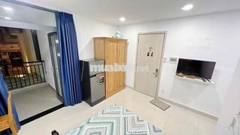 Studio Ban Công 28m2 - Máy Giặt Riêng - Thang Máy - Khu Phan Xích Long