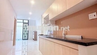 Nhà 2 Tầng Rộng Rải Mới Đẹp Giá Tốt