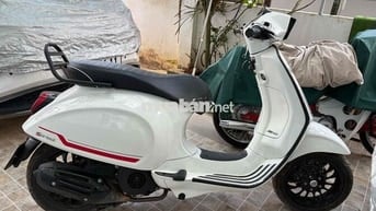 Piaggio Vespa Sprint 125cc Trắng