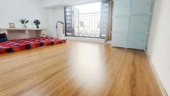 Chính chủ cho nữ thuê phòng ban công giá rẻ ở 1-2 ng, đi bộ Aeon, lđr