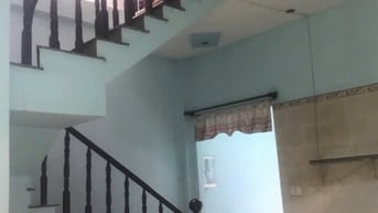 HH 2% Cần bán nhà ngang 4,5m 254/30 Bến Vân Đồn Q4 2 tầng BTCT