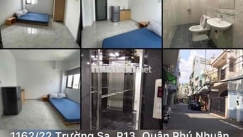 Phòng HXH có thang máy ngay bờ kè Trường Sa Phú Nhuận giáp Q3, Q. Tân