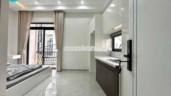 CHDV 1PN TÁCH BẾP VÀ BAN CÔNG FULL NỘI THẤT GẦN SÂN BAY