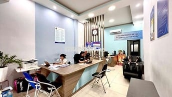 NHÀ NGUYÊN CĂN 1 TRỆT 3 LẦU, 6 PHÒNG NGỦ.