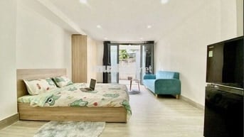 Cho Thuê Căn Hộ Ban Công Rộng 50m2 Full Nội Thất ở D5, Bình Thạnh