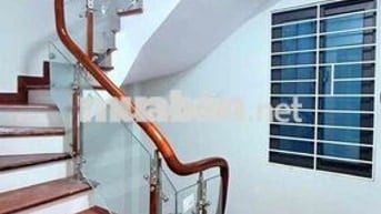 GẦN HỒ TÂY – NGÕ TO NHƯ PHỐ – NHÀ ĐẸP 5 TẦNG FULL NỘI THẤT – Ở NGAY!