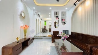 Xoay vốn bán nhà đường số 49 HBC Thủ Đức ,50m2 Giá 2ty560 lh Vân